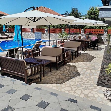 Villa Mimi Peštani Exteriör bild