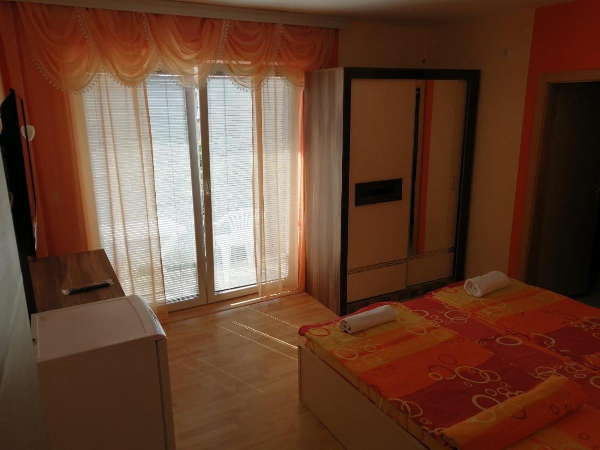 Villa Mimi Peštani Exteriör bild